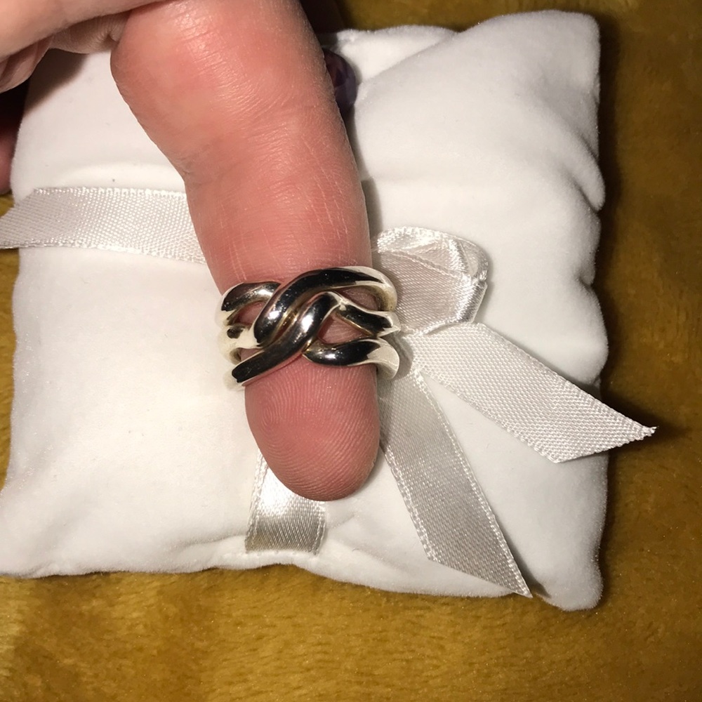 Strength courage wisdom ring ..size 8
